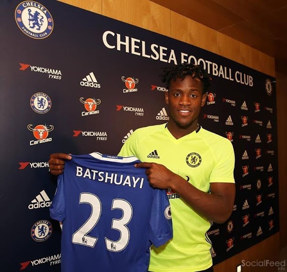Chelsea striker Michy Batshuayi joins Valencia on a season-long loan