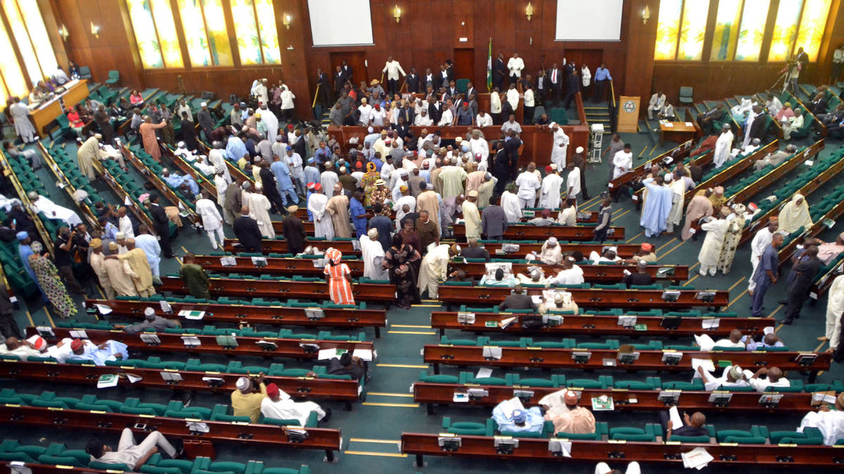 Reps summon Fashola, Adeosun, others over violation of Procurement Act