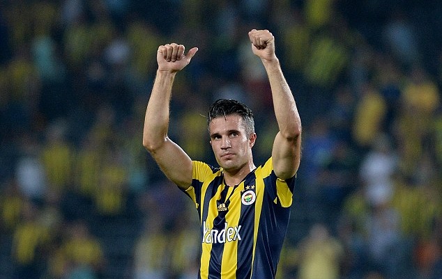 Feyenoord to unveil former Arsenal striker, Robin van Persie Monday