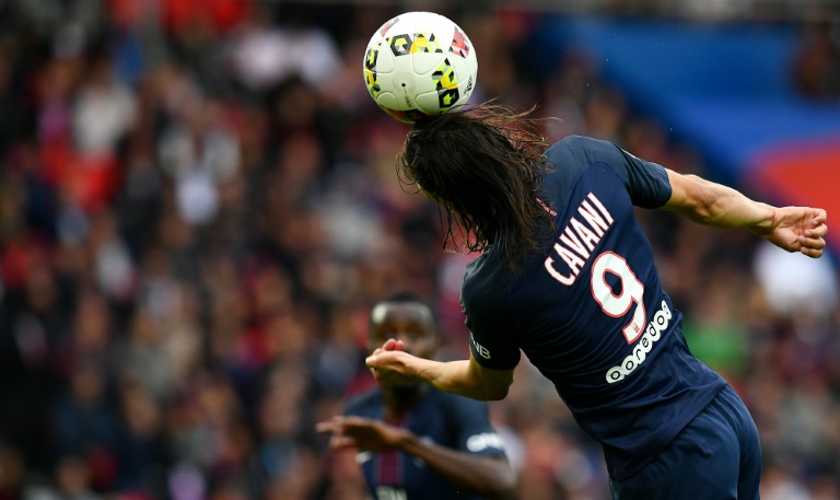 Clinical Cavani leads PSG to comfortable win