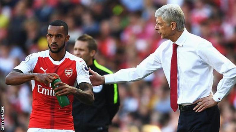 Arsenal forward, Walcott set for medical in Everton