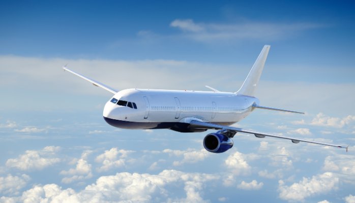 Tourist commits suicide in airplane toilet during flight