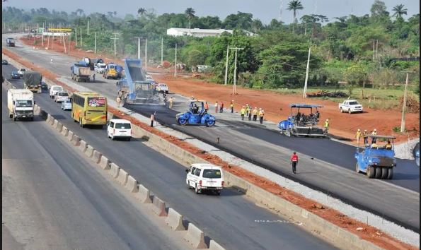 Six die, 24 injured as two commercial buses crash on Lagos-Ibadan expressway