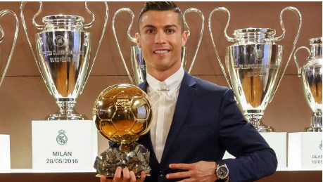 Ronaldo wins fourth Ballon d' or Award