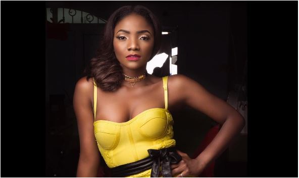 Again, Simi attacks ‘Yahoo boys’