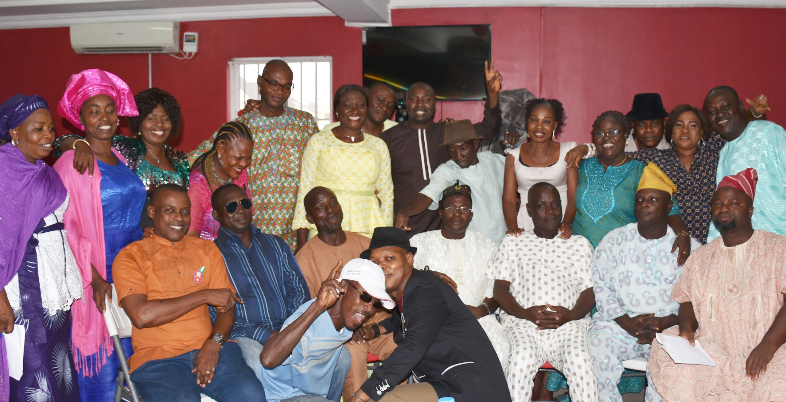 Old memories come alive as AHOSA pioneer set reunite