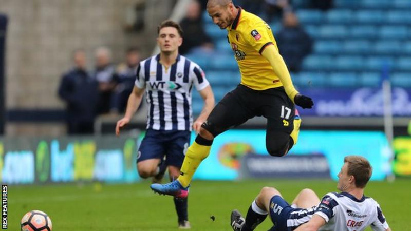 Soccer-Middlesbrough sign Algeria midfielder Guedioura