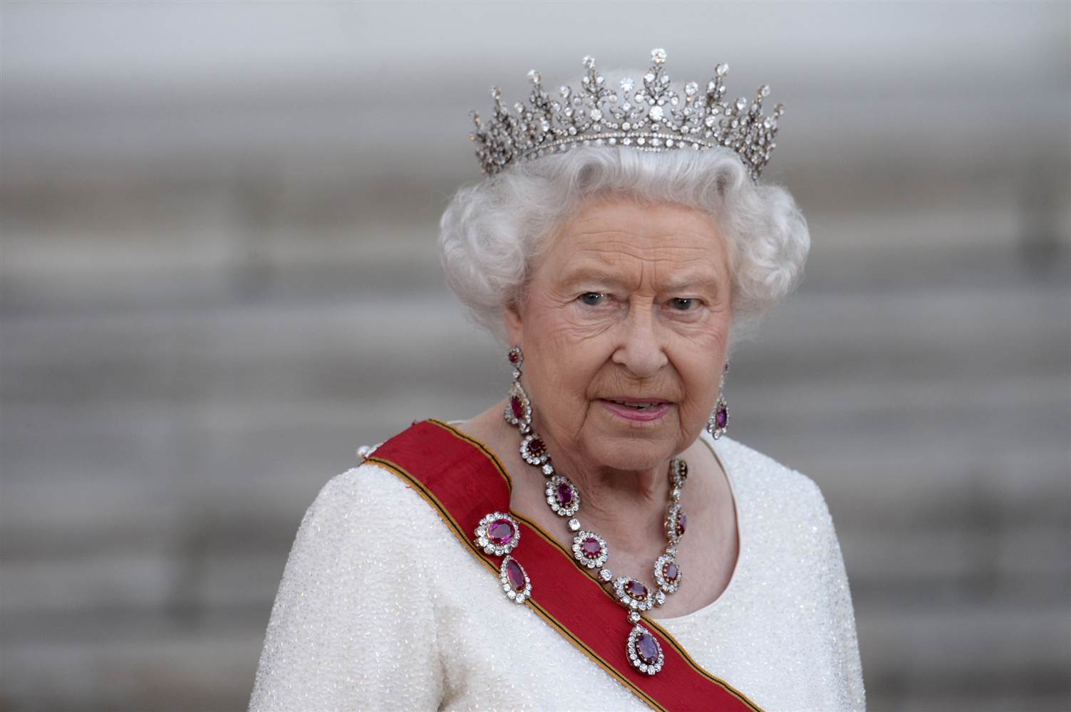Queen  Elizabeth skips Charles, ‘anoints’ William as likely successor