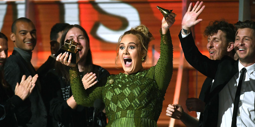 Fans applaud Adele for sharing award with Beyonce