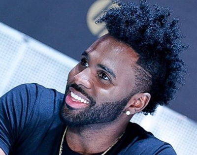 American Airlines are racists for calling 15 policemen on me – Jason Derulo