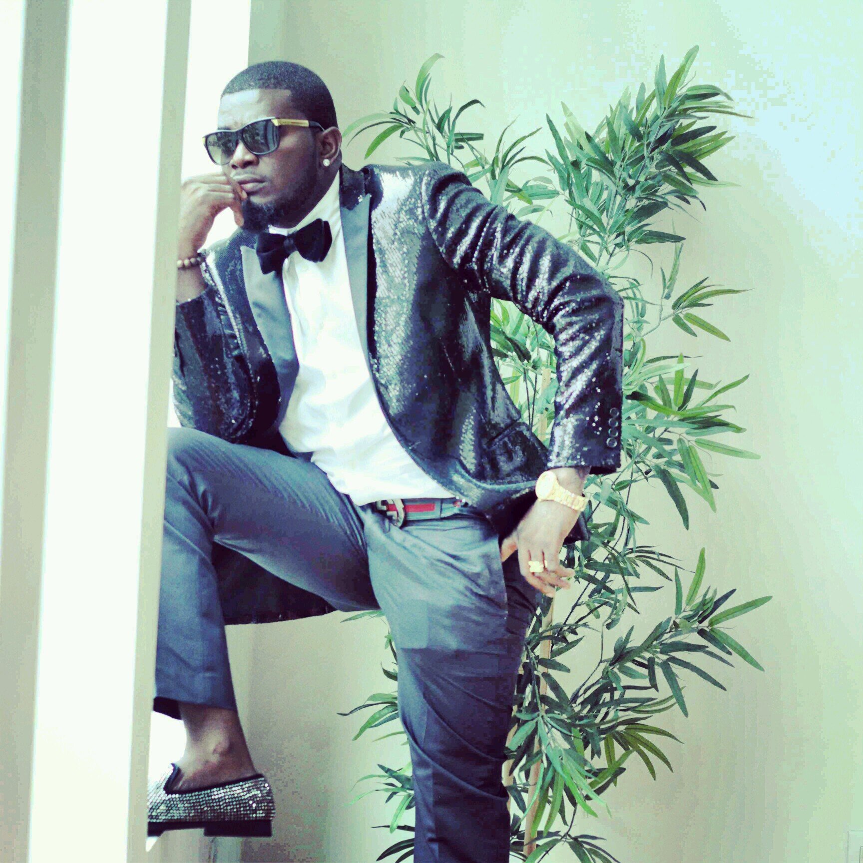 [Video]:Kelly Handsome turns album listening party to worship service