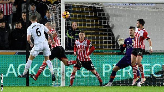 Sigurdsson scores swans winner against Saints