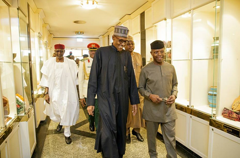 Buhari in closed-door meeting with wife, Osinbajo, ministers, others