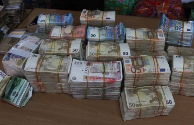 Again, EFCC intercepts €547,730, £21,090, N5.6m cash in Lagos