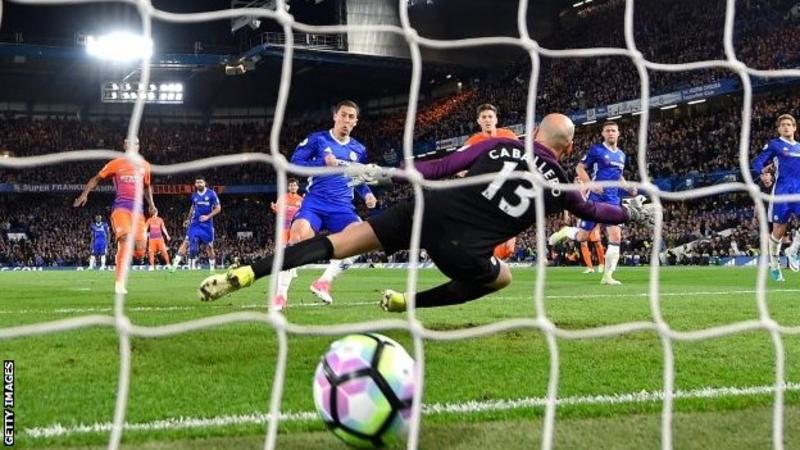 Chelsea hold off Man City to maintain seven-point lead