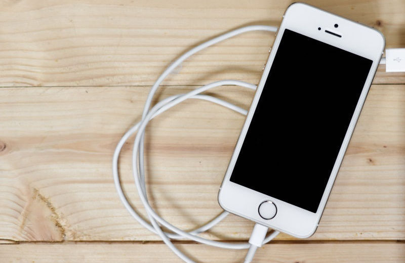 ImageFile: Man nearly electrocuted after falling asleep with his iPhone charging in bed