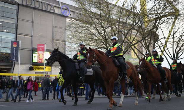 Breaking: One hurt in explosion near Borussia Dortmund team bus