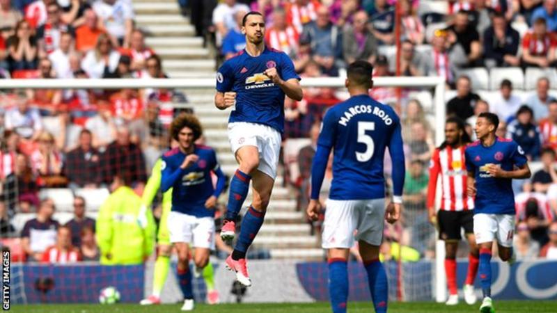 Man Utd push 10-man Sunderland closer to relegation