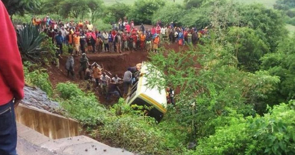 20 students die in bus crash en route to write exam