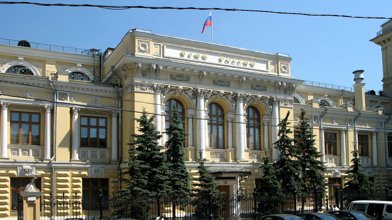 Russian banks, ministries hit by viral attacks the most