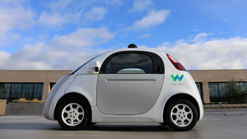 Uber threatens to fire self-driving car engineer in Waymo Case