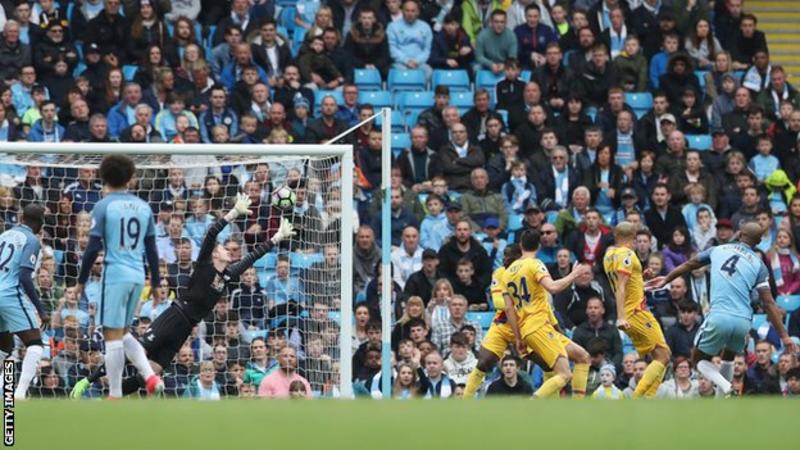 Man City put five past Palace to move third