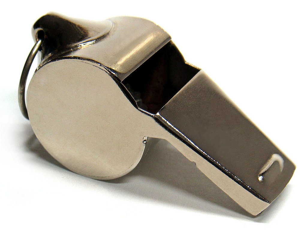 Badoo: Whistle sellers in Ikorodu make brisk business as demand increases
