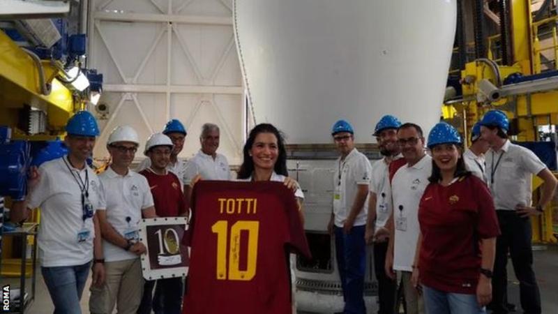 Roma legend's,Francesco Totti final shirt launched into space