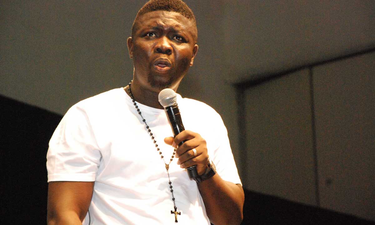 Seyi law speaks on receiving money from politicians to acquire new mansion