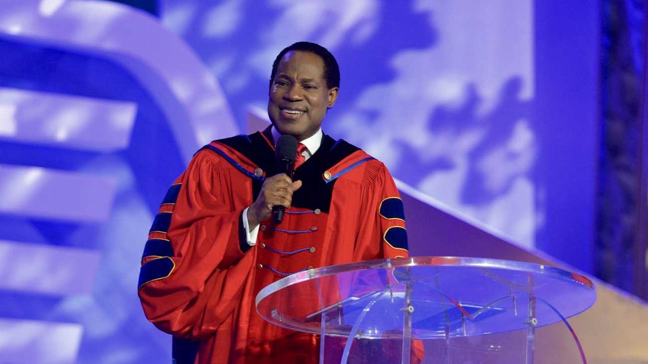 Crossover service: Pastor Chris declares 2018 Year of the Supernatural