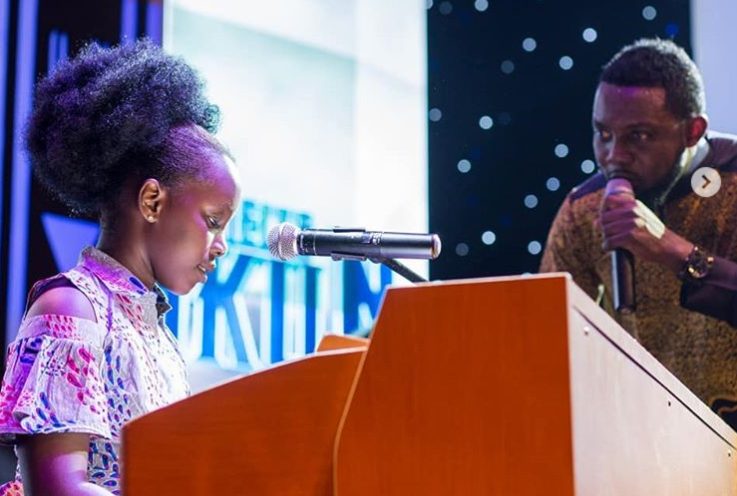 AY turns daughter to superstar