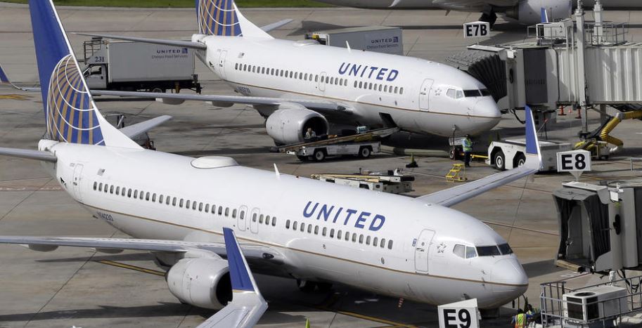 Nigerian woman, Obioma, kicked off United flight after white man complained she had ‘body odour’