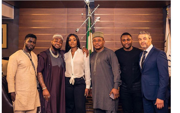 Excited Davido announces Chioma’s sponsorship deal