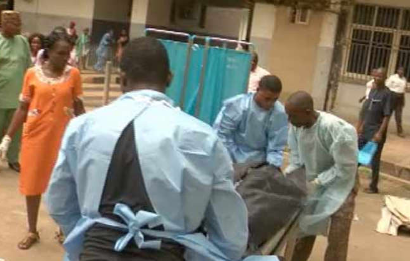 Lady lands in hospital with gunshot wound after wrestling armed robbers