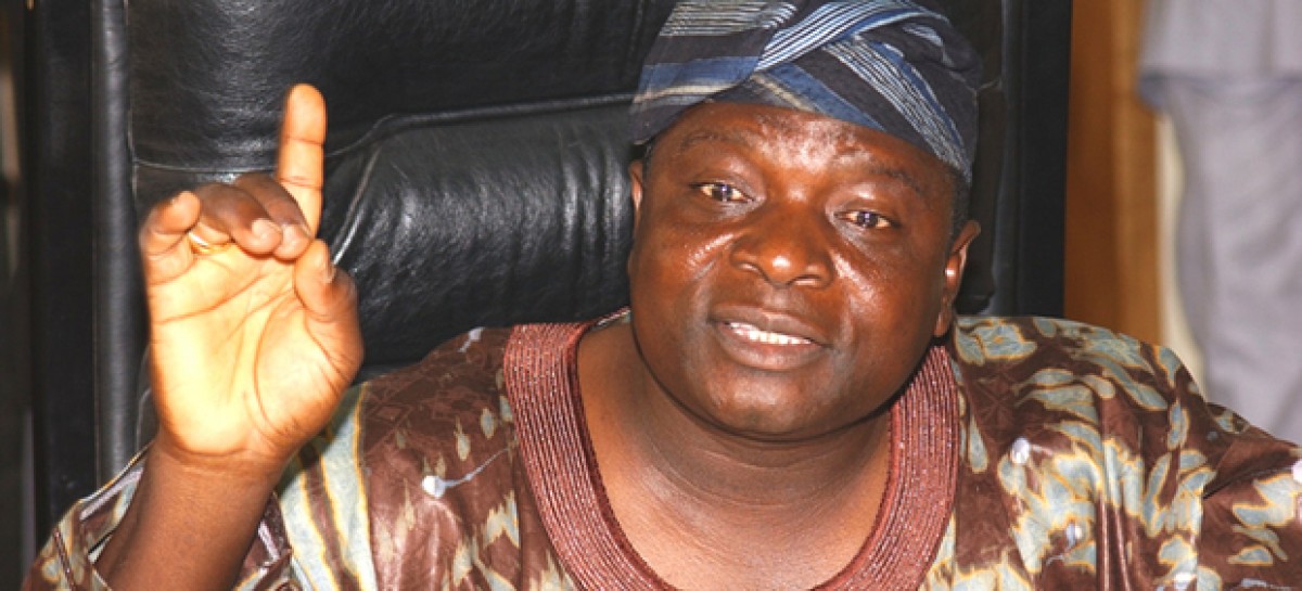 ‘Oyinlola dumps APC ahead of 2019, writes Buhari…’