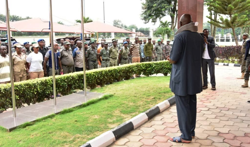 Gov. Fayose bids security aides goodbye [Photos]