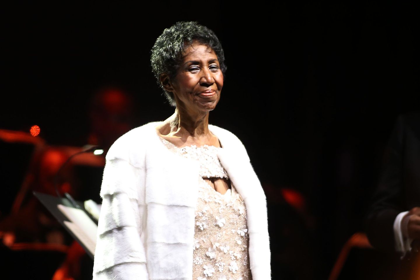 Detroit church holds vigil for ailing Aretha Franklin