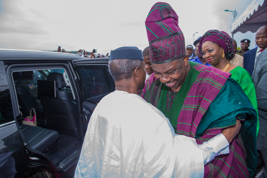 2019: Osinbajo, Amosun meet inside Aso Villa over controvercial primaries
