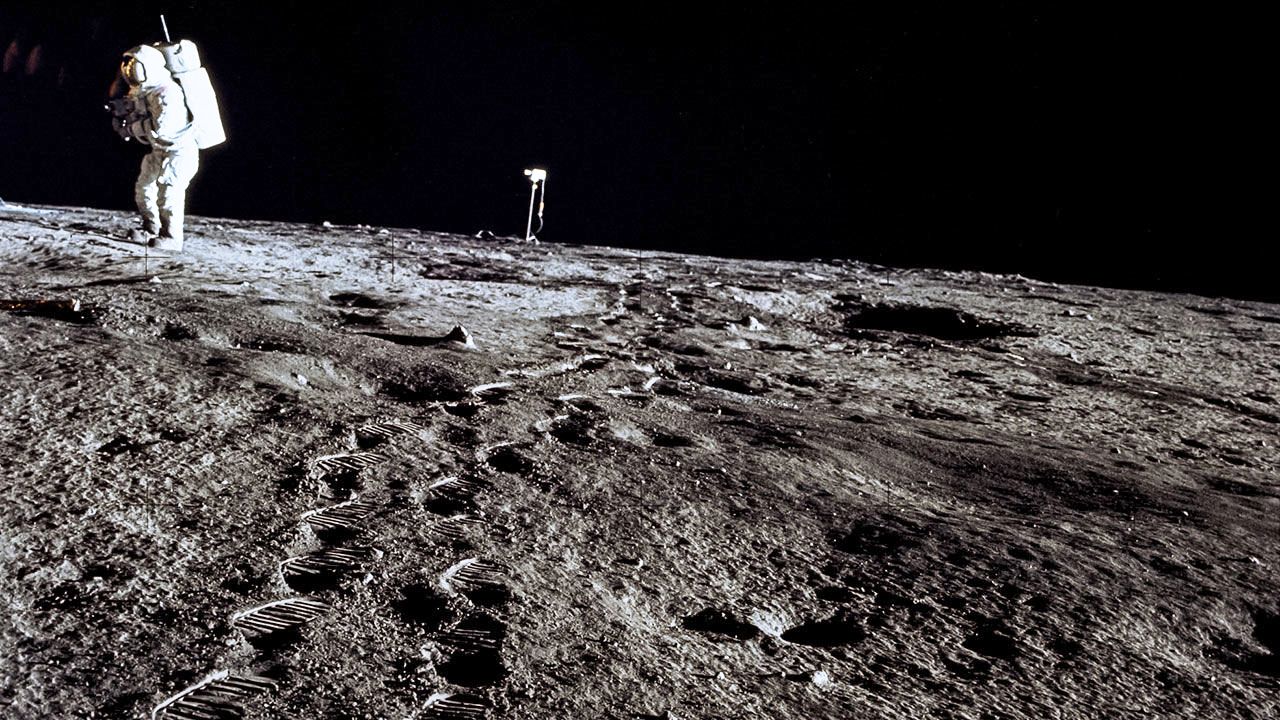 Scientists prepare for doomsday with lunar vault