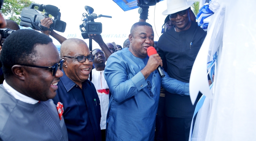 Ayade commissions state’s first microfinance bank