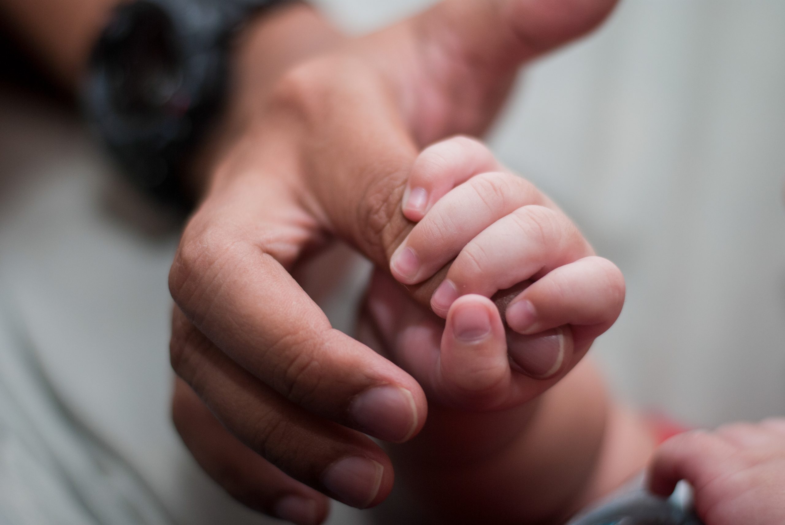 Woman delivers baby after missing menstruation for 13 years
