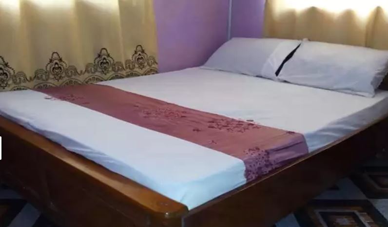 Alleged girlfriend dies on priest’s bed