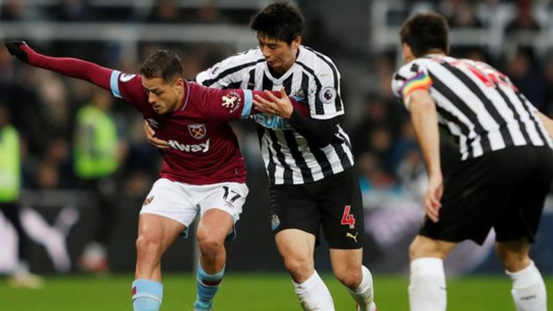West Ham end Newcastle’s unbeaten run with Hernandez double