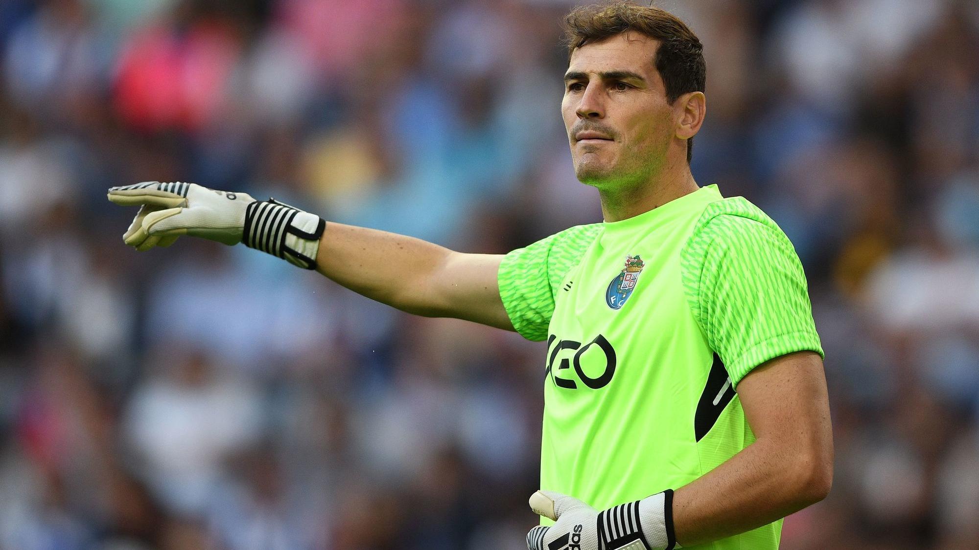 Iker Casillas announces retirement from football