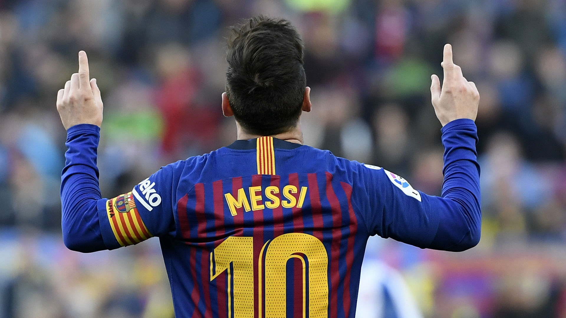 Lionel Messi’s plane forced to make emergency landing