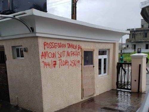 Photo: AMCON takes possession of luxury homes in Lekki over N12.9b debt