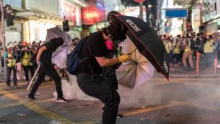 Hong Kong govt formally withdraws extradition bill