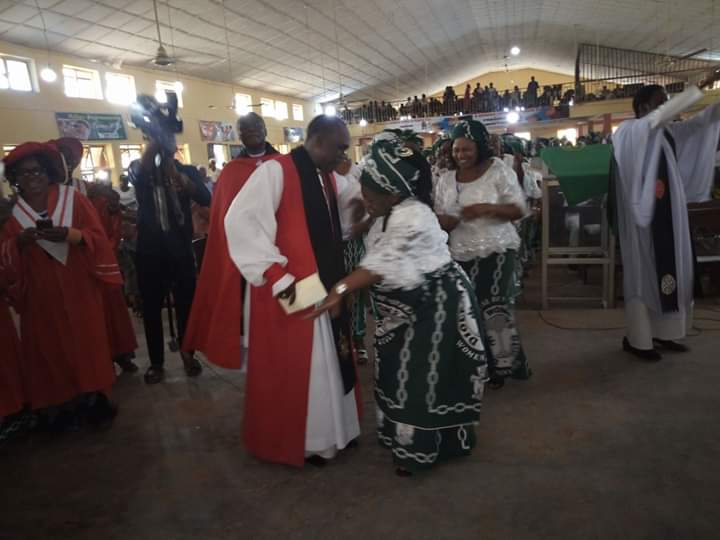 Amazing! Anglican bishop, wife welcome triplets after 19 years of marriage