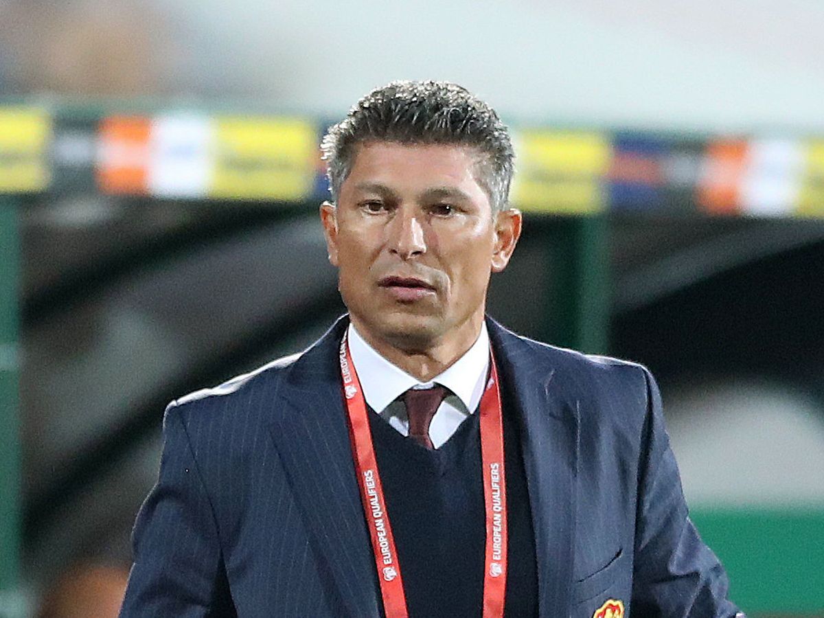 Bulgaria coach resigns after racist taunts at England