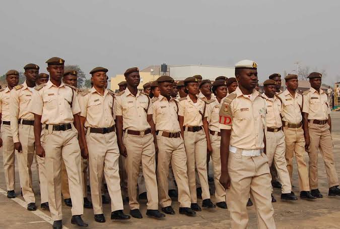 NIS graduates 462 officers